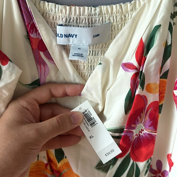 Old Navy white floral dress - Picture 3 of 4